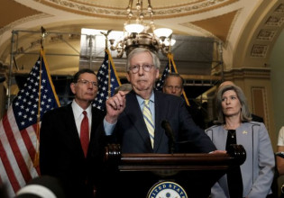 ΗΠΑ: Ο επικεφαλής των Ρεπουμπλικανών ζητά νομοσχέδιο για την οικονομική ενίσχυση της Ουκρανίας