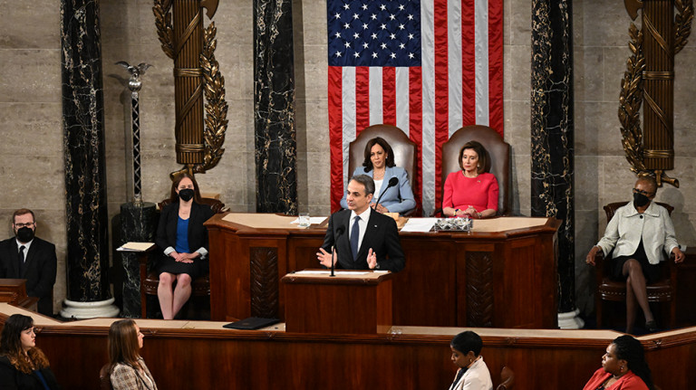 Ανάμεσα στην Τουρκία και στον Πλάτωνα