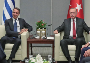 Κομισιόν: «Ουδέν σχόλιο» για το «Μητσοτάκης γιοκ» του Ερντογάν – Ανησυχία για τα Βαρώσια