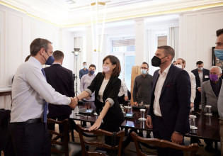 Μητσοτάκης προς νέους: Το μέλλον του πανεπιστημίου βρίσκεται στη στενή συνεργασία με τις επιχειρήσεις