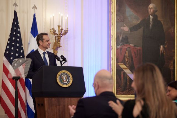 Σε εξέλιξη η συνάντηση Μητσοτάκη – Πελόζι: Δείτε ζωντανά τις δηλώσεις τους