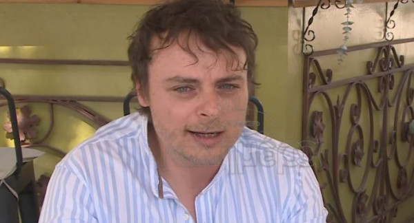 Νίκος Μίχας: Από το Fame Story… γιατρός σε δημόσιο νοσοκομείο