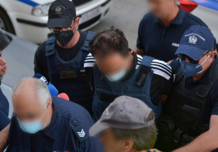 Θρήνος στη Μονεμβασιά – Κηδεύτηκαν τα δύο θύματα του 52χρονου