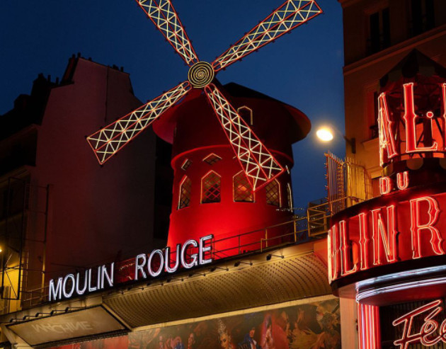 Moulin Rouge: Μια βραδιά στον ξακουστό ανεμόμυλο