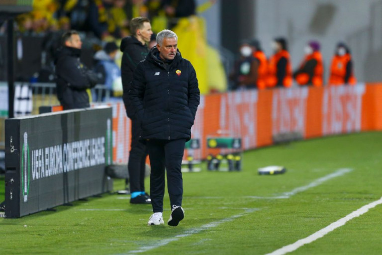 Δακρυσμένος ο Μουρίνιο: Είναι η νίκη μιας… οικογένειας