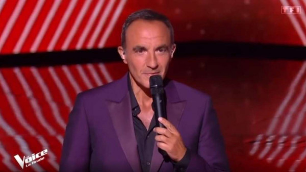 Νίκος Αλιάγας: Οι κριτές του γαλλικού Voice του αφιέρωσαν «Τα Παιδιά του Πειραιά» για τα γενέθλιά του