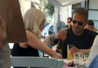 Ντέμης Νικολαΐδης: Τα καυτά φιλιά με ξανθιά καλλονή στον Πειραιά