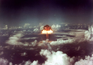 WSJ: Ο Πούτιν μπορεί πραγματικά να σπάσει το πυρηνικό ταμπού στην Ουκρανία