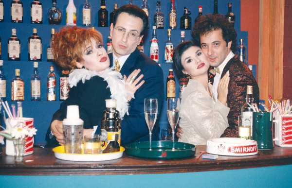 «Μεν και Δεν»: Η Άννα Κουρή αποκάλυψε ποιοι ηθοποιοί είχαν «κλείσει» αρχικά για τους πρωταγωνιστικούς ρόλους