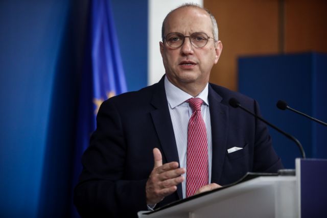 Η απάντηση του Οικονόμου στην επίθεση της Ζαχάροβα κατά Μητσοτάκη – Τι είπε για την αποστολή όπλων στην Ουκρανία