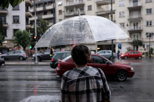 Καιρός: Βροχές και καταιγίδες τη Δευτέρα – Δείτε σε ποιες περιοχές