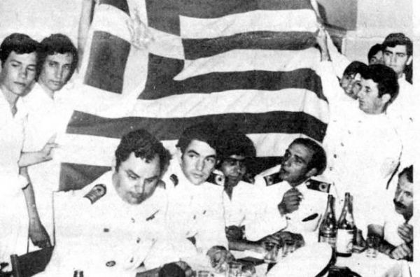 Νίκος Παππάς: «Δεν είμαστε ούτε κομμουνισταί ούτε δεξιοί ούτε μοναρχικοί»