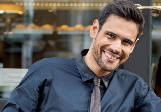 Δημήτρης Ουγγαρέζος: «Δεν πίστεψα την Ελένη Μενεγάκη όταν είπε ότι θα έρθει στα γενέθλιά μου»