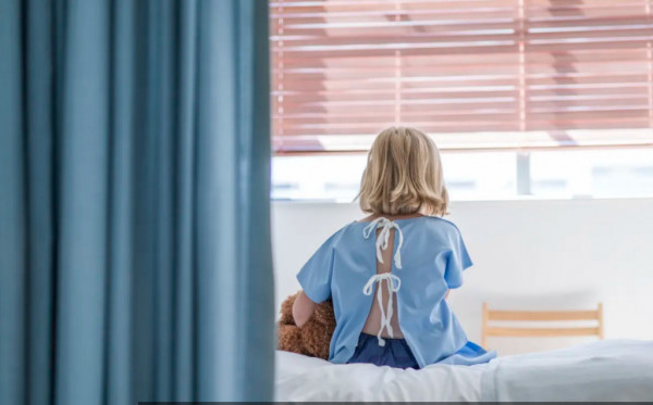 Συναγερμός Μόσιαλου: Τα περιστατικά με οξεία ηπατίτιδα έχουν πιο σοβαρή κλινική εικόνα από προηγούμενα