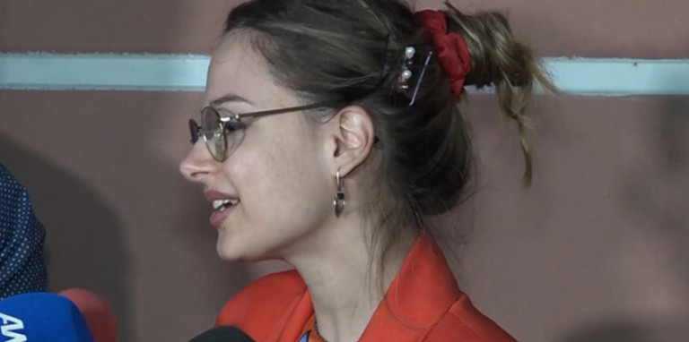 Ελένη Ράντου – Βασίλης Παπακωνσταντίνου: Η κόρη τους παρουσίασε την έκθεση ζωγραφικής της