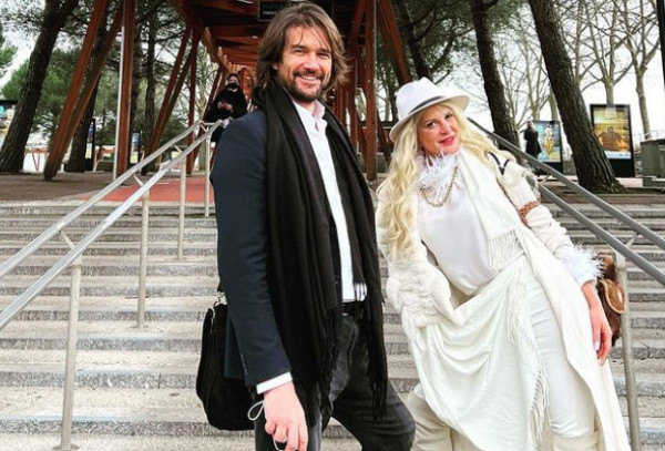 Μαρίνα Πατούλη – Βλάσσης Χoλέβας: Επανασύνδεση και νέα κοινή έξοδος στη Μύκονο