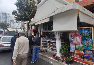 Βόλος: Αυτοκίνητο έπεσε σε περίπτερο – Τραυματίστηκε μία γυναίκα