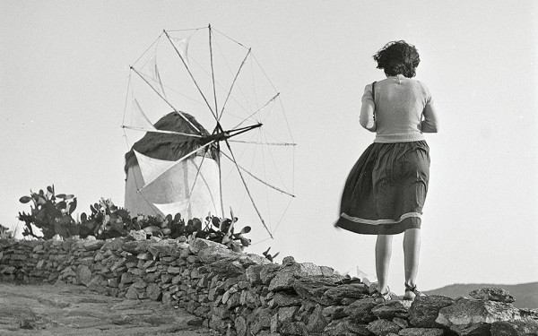 Μύκονος: Έβαψαν με γκράφιτι τους διάσημους Μύλους