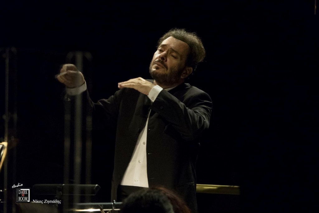 Ο Μιχάλης Οικονόμου μιλάει στο in για τον Μότσαρτ