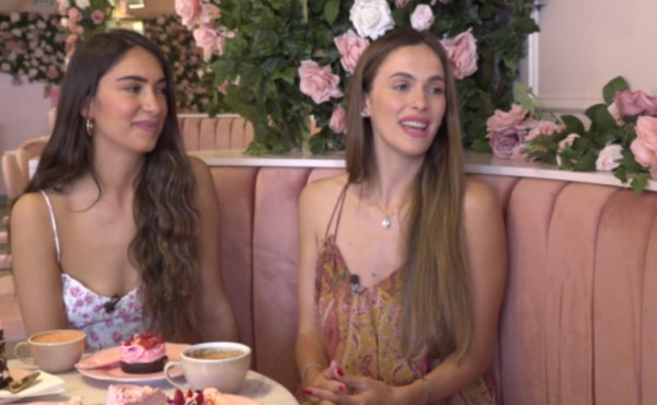 Άννα και Τέα Πρέλεβιτς: Το ιδιαίτερο δέσιμό τους, τα 10 χρόνια που έζησαν χωριστά και ο διάσημος μπαμπάς τους