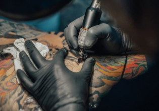 Οι 3 λόγοι που ένας τατουατζής θα έδιωχνε πελάτη του