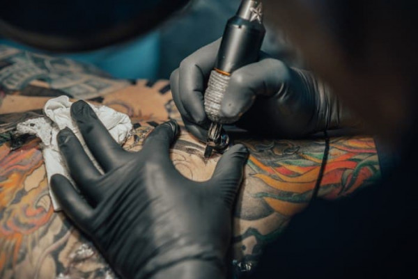 Οι 3 λόγοι που ένας τατουατζής θα έδιωχνε πελάτη του