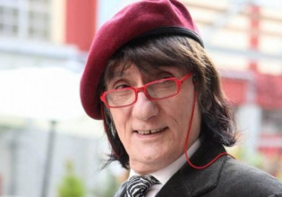 Στάθης Ψάλτης: Έγινε η εκταφή του ηθοποιού – Γιατί ξέσπασε δημοσίως η Μαίρη Μπάρκουλη