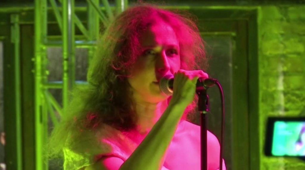 Ξεκίνησε η αντιπολεμική περιοδεία των Pussy Riot κατά του Πούτιν