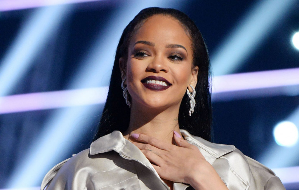 Rihanna: Έλαμψε στο Met Gala δια της απουσίας της