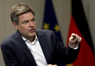 Γερμανία: Τις επόμενες ημέρες θα υπάρξει συμφωνία στην ΕΕ για το εμπάργκο πετρελαίου στη Ρωσία