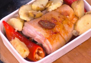 Ο Τίμος Ζαχαράτος ετοιμάζει χοιρινό ρολό γεμιστό με ταλαγάνι