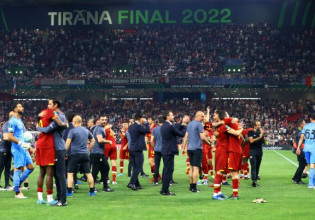 Ρόμα – Φέγενορντ 1-0: Το… κοκαλάκι του Μουρίνιο