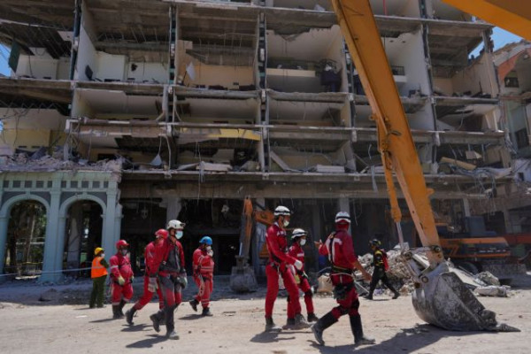 Κούβα: Ανασύρθηκε ο τελευταίος αγνοούμενος από τα συντρίμμια του ξενοδοχείου – Στους 45 οι νεκροί