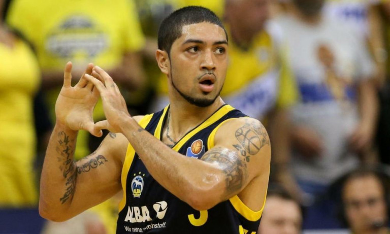 Παναθηναϊκός: Έφτασε στην Αθήνα ο Σίβα