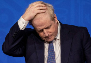 Partygate: Μεθύσι, αδιαθεσία, καυγάς σε πάρτι της Ντάουνινγκ Στριτ