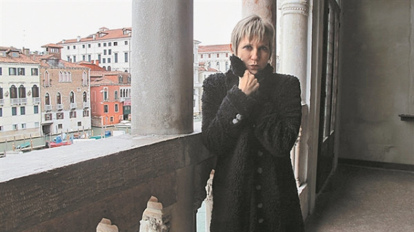 Σώτη Τριανταφύλλου: «Με το ροκ εντ ρολ η ζωή χύμηξε πάνω μου»