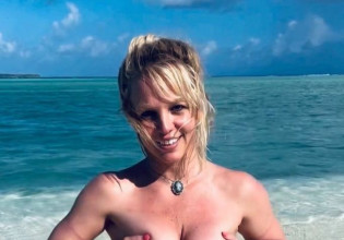 Δώδεκα ολόγυμνες φωτογραφίες της Μπρίτνεϊ Σπίαρς ανησύχησαν τους θαυμαστές της