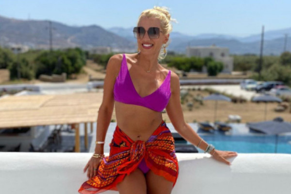 Κωνσταντίνα Σπυροπούλου: Μετρά αντίστροφα για το καλοκαίρι – Οι αποκαλυπτικές φωτογραφίες της με μαγιό