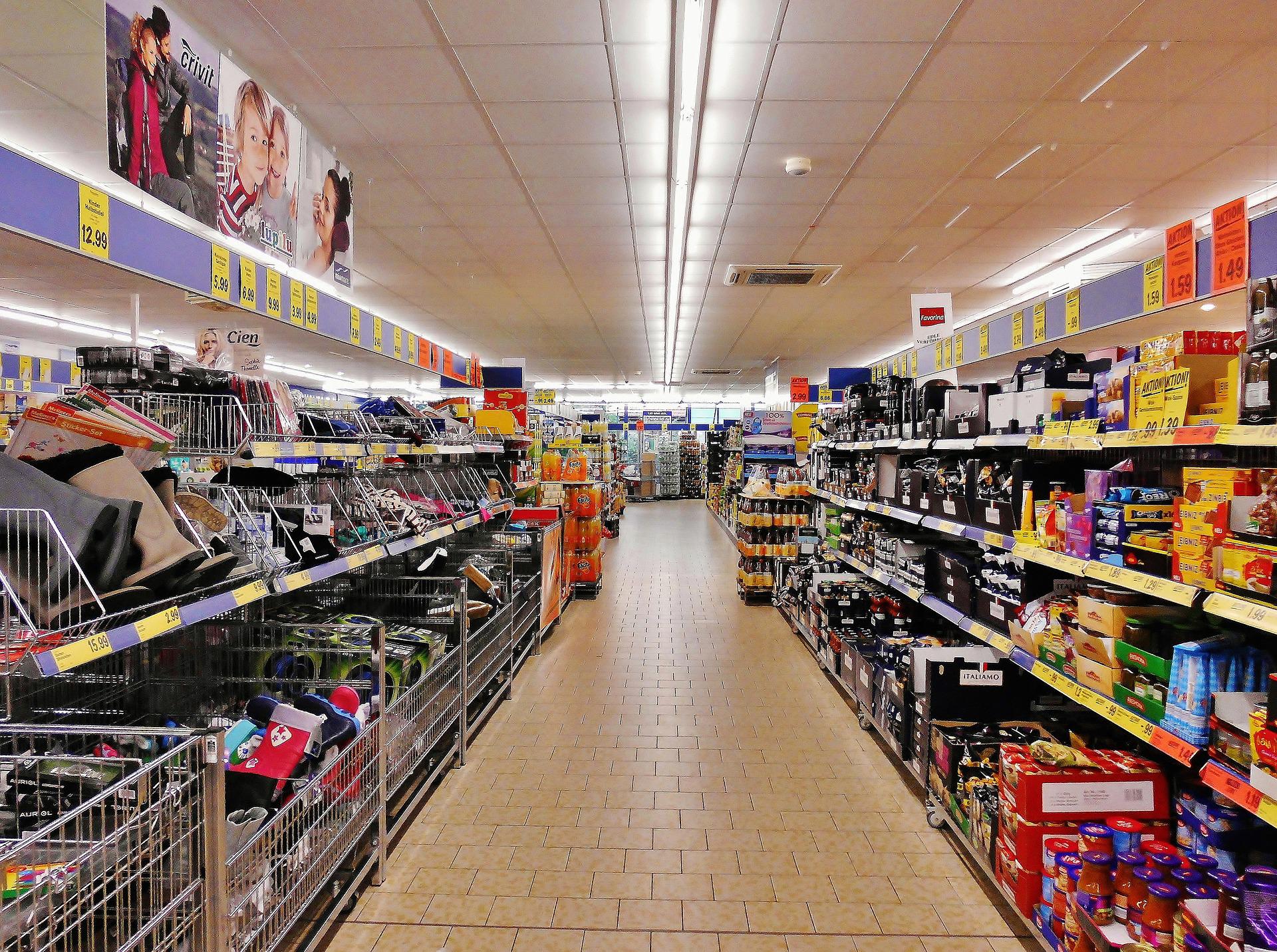 NielsenΙQ: Μειώθηκε ο τζίρος της αγοράς τροφίμων το Πάσχα - Γυρίζουν στην… προβατίνα οι καταναλωτές