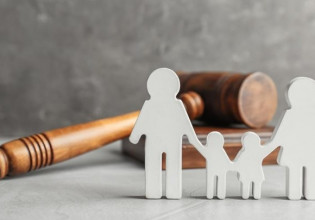 Βόλος: Βαρύς ο πέλεκυς της Δικαιοσύνης για 41χρονη που δεν άφηνε τον πρώην σύζυγό της να δει τα παιδιά τους