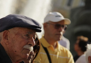 Τα έξι σενάρια για την αύξηση των συντάξεων
