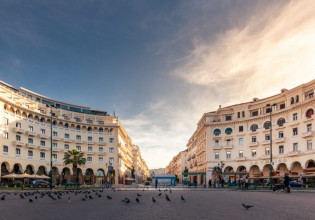 «Η ζωή συνεχίζεται» λένε Ουκρανοί πρόσφυγες- Γάμοι και δουλειά στην Ελλάδα