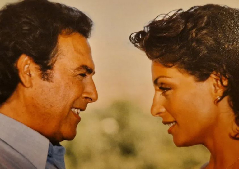 Σπάνιες φωτογραφίες του Τόλη Βοσκόπουλου 10 μήνες από το θάνατό του