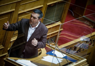 Τσίπρας: Ο κλιματικός νόμος «παράθυρο ευκαιρίας για τα συμφέροντα» – Δεσμεύει τη χώρα από το εισαγόμενο φυσικό αέριο