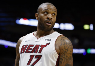 Χιτ: Ανησυχία για Τάκερ, τραυματίστηκε στο γόνατο