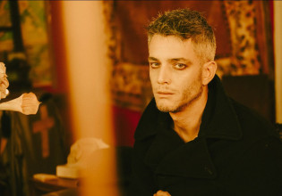 «Φθινόπωρο» από τους bijoux de kant με τον Θεοχάρη Ιωαννίδη