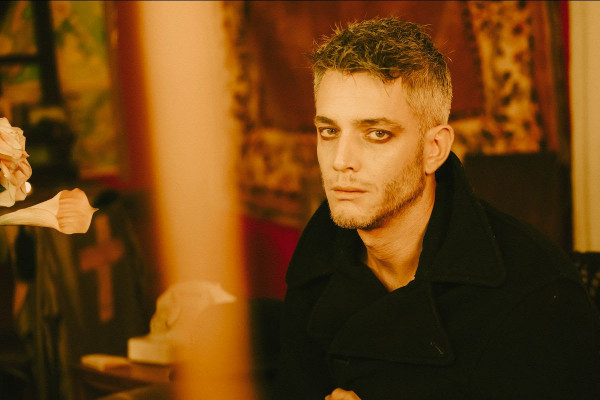 «Φθινόπωρο» από τους bijoux de kant με τον Θεοχάρη Ιωαννίδη