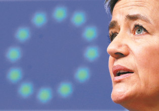 Βεστάγκερ: Εξετάζουμε και πλαφόν στην τιμή του ηλεκτρικού