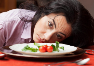 Δίαιτα: Αυτή είναι η χειρότερη συμβουλή για αδυνάτισμα – Χρησιμοποιείται πολύ συχνά