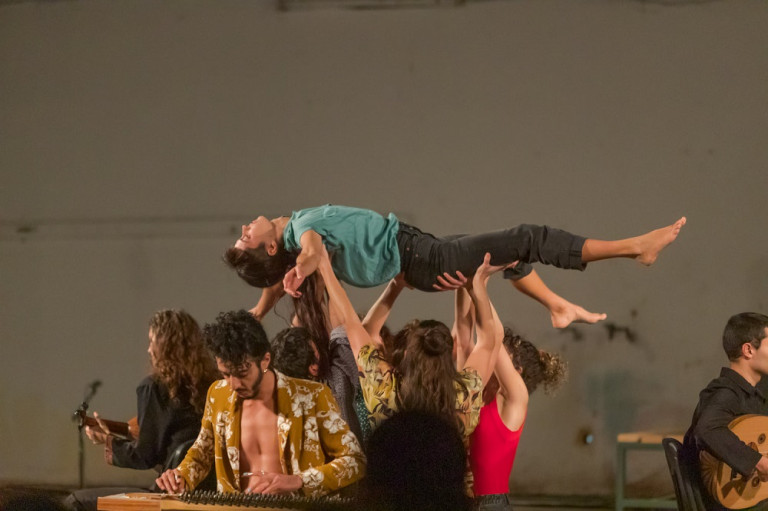 Ακροβατώντας στην Ελευσίνα – Σύνθετες Δράσεις Τέχνης